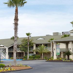 Days Inn & Suites By Wyndham Jekyll Island